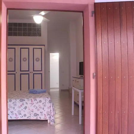 Lu Cialdinu Di Bedda Ita * Santa Teresa Gallura